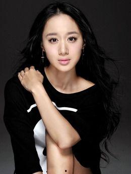 王子伊演员,光影交织，演绎人生百态  第2张