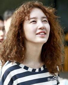 明星卷发造型,卷发造型的时尚演绎